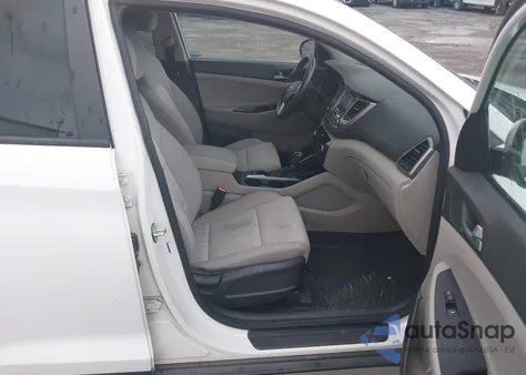 2017 Hyundai Tucson Sport z USA, uszkodzony, nr VIN KM8J3CA25HU374441